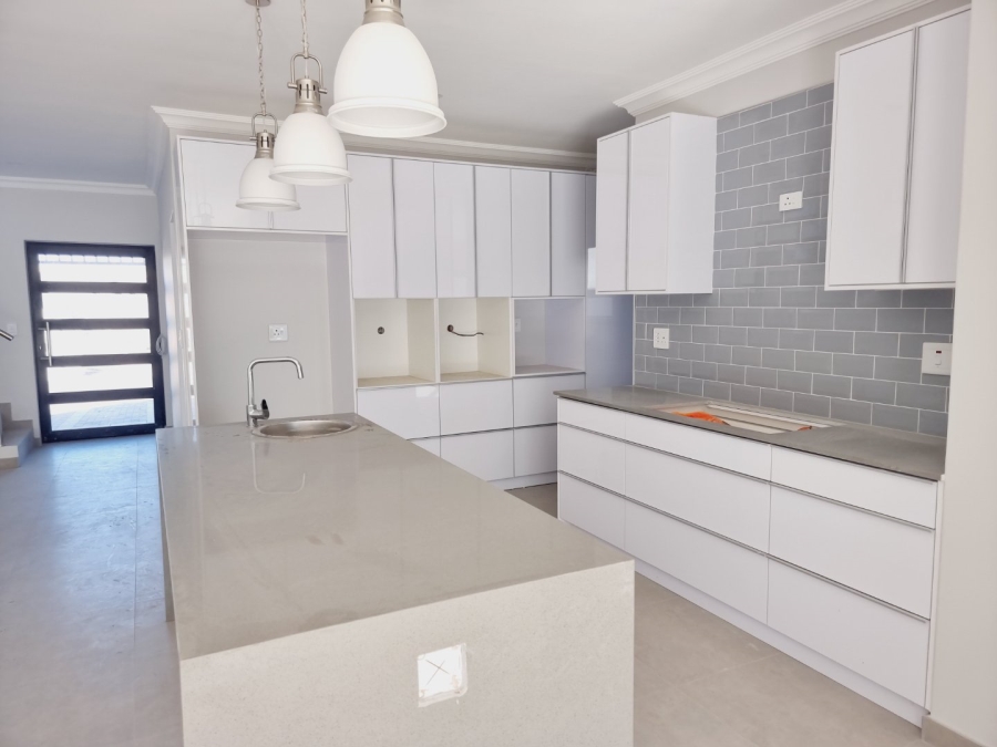 4 Bedroom Property for Sale in Sandown Western Cape